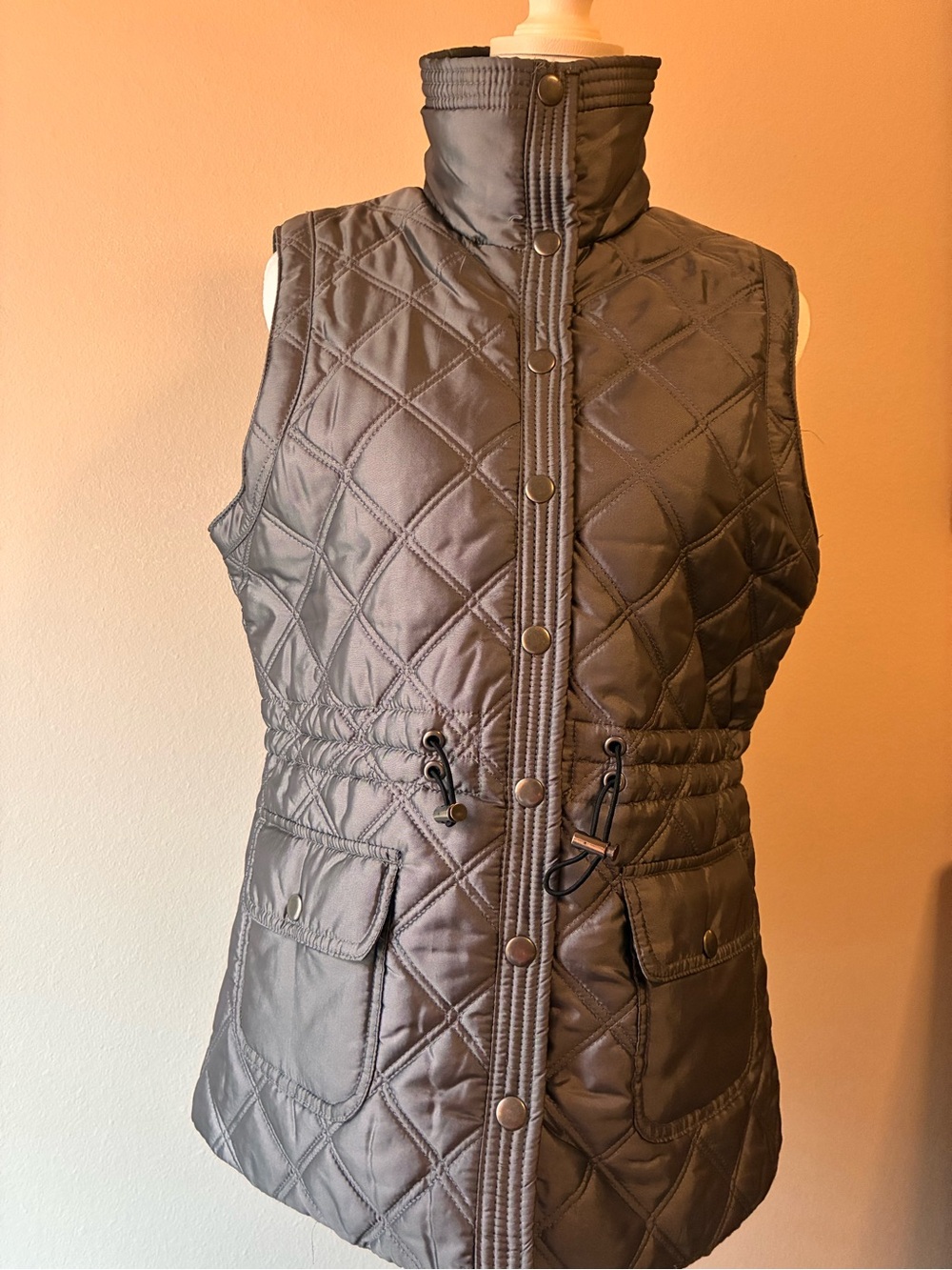 Quilted Sleeveless Vest with High Collar - Gray